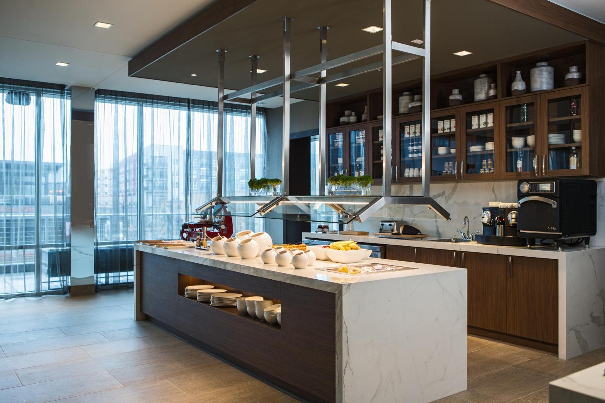 Ac Hotel Cincinnati At Liberty Center Уест Честър Екстериор снимка
