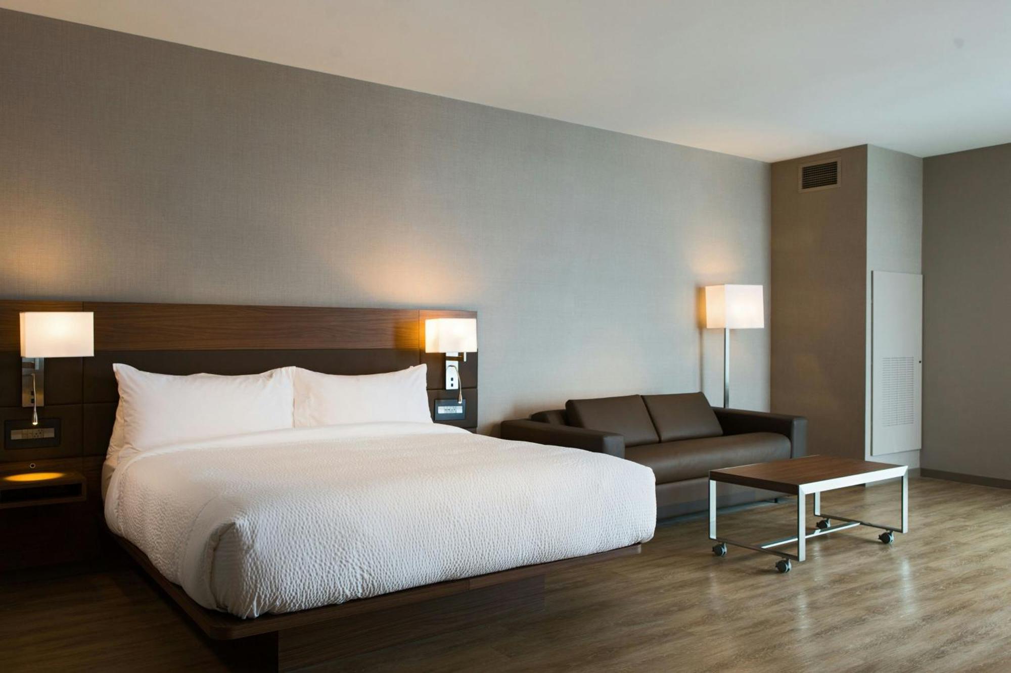 Ac Hotel Cincinnati At Liberty Center Уест Честър Екстериор снимка