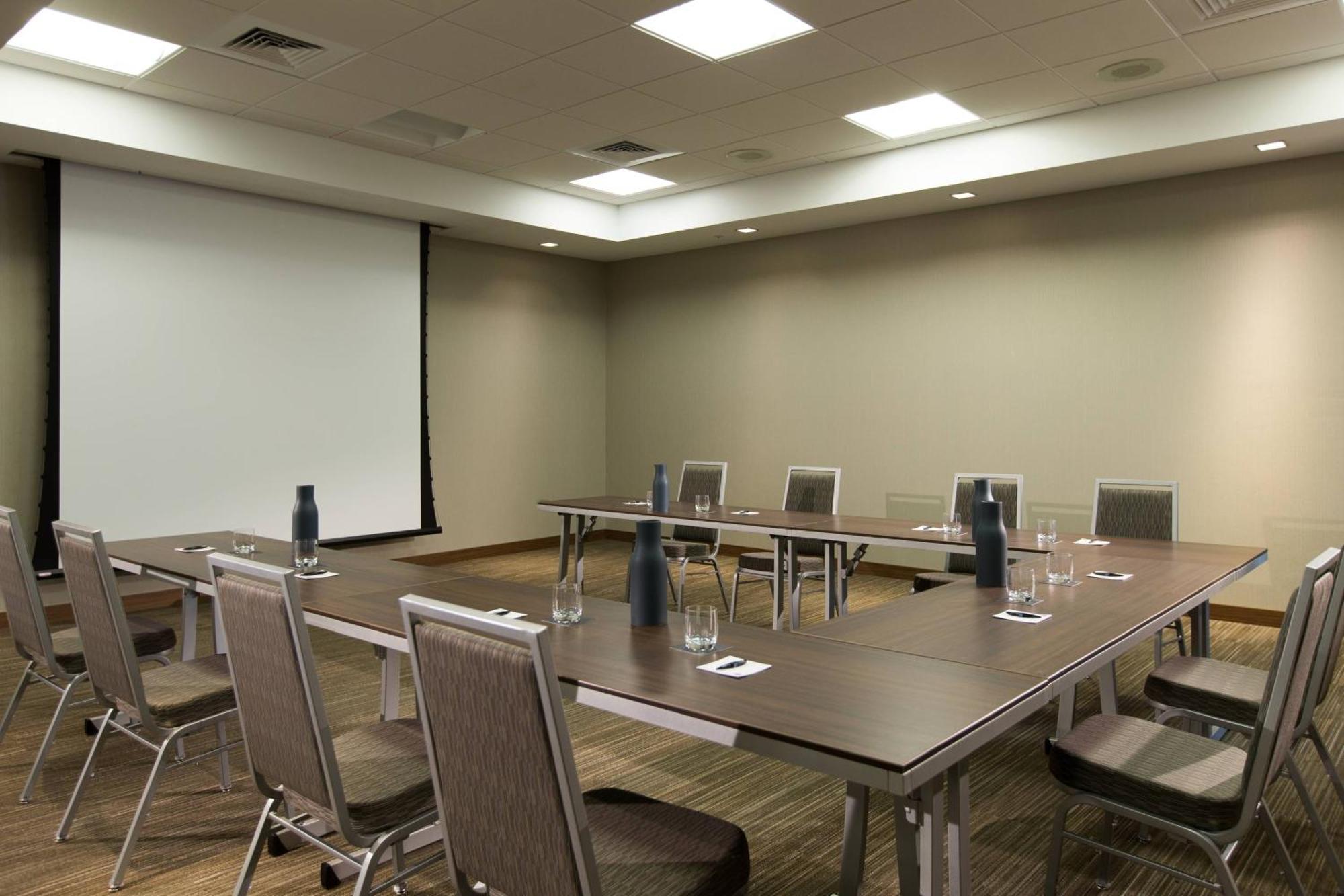 Ac Hotel Cincinnati At Liberty Center Уест Честър Екстериор снимка