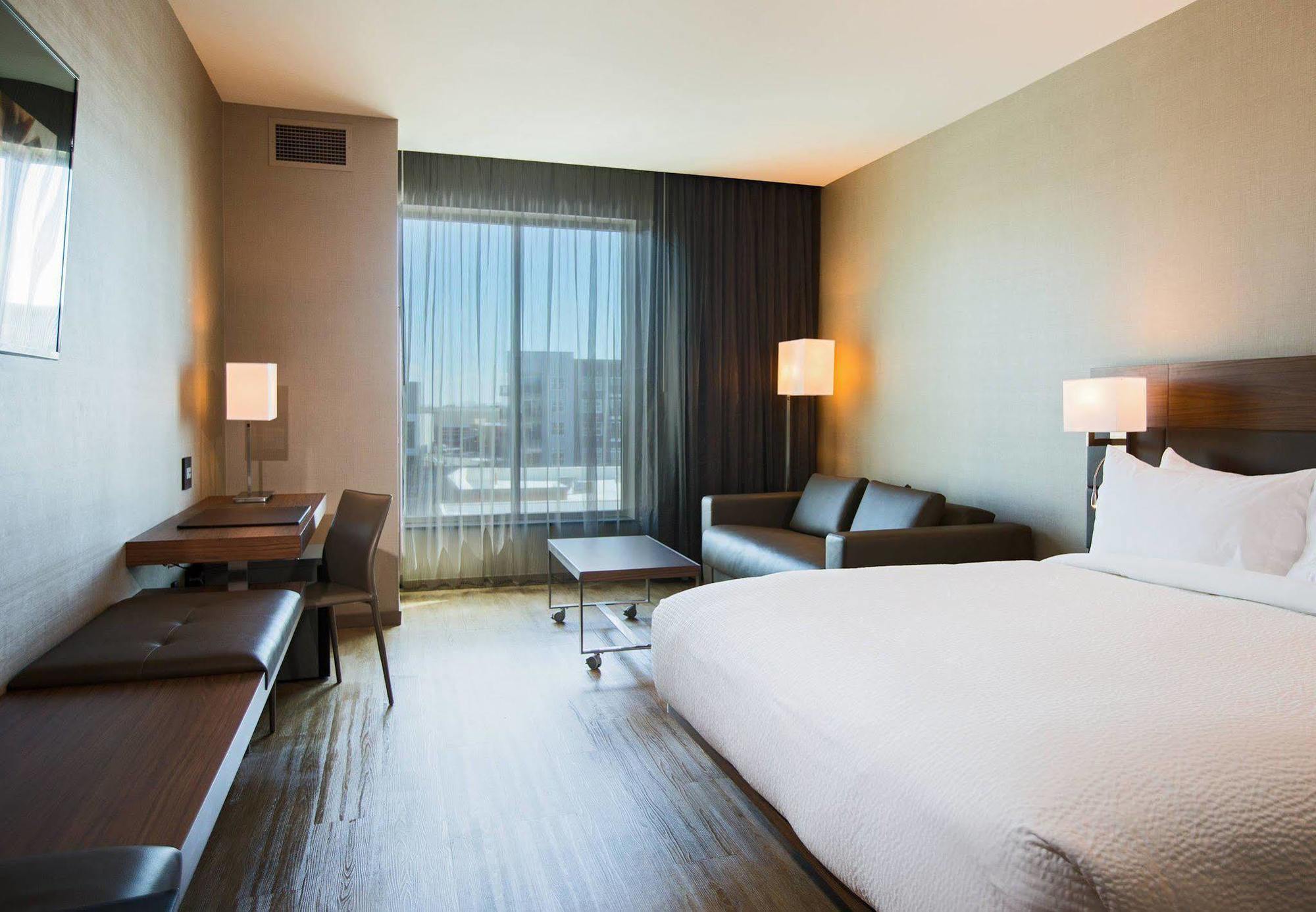 Ac Hotel Cincinnati At Liberty Center Уест Честър Екстериор снимка